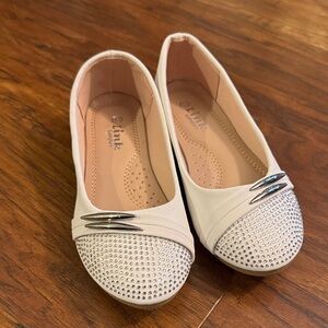 Link Kids' Cream and Silver Dress Shoes